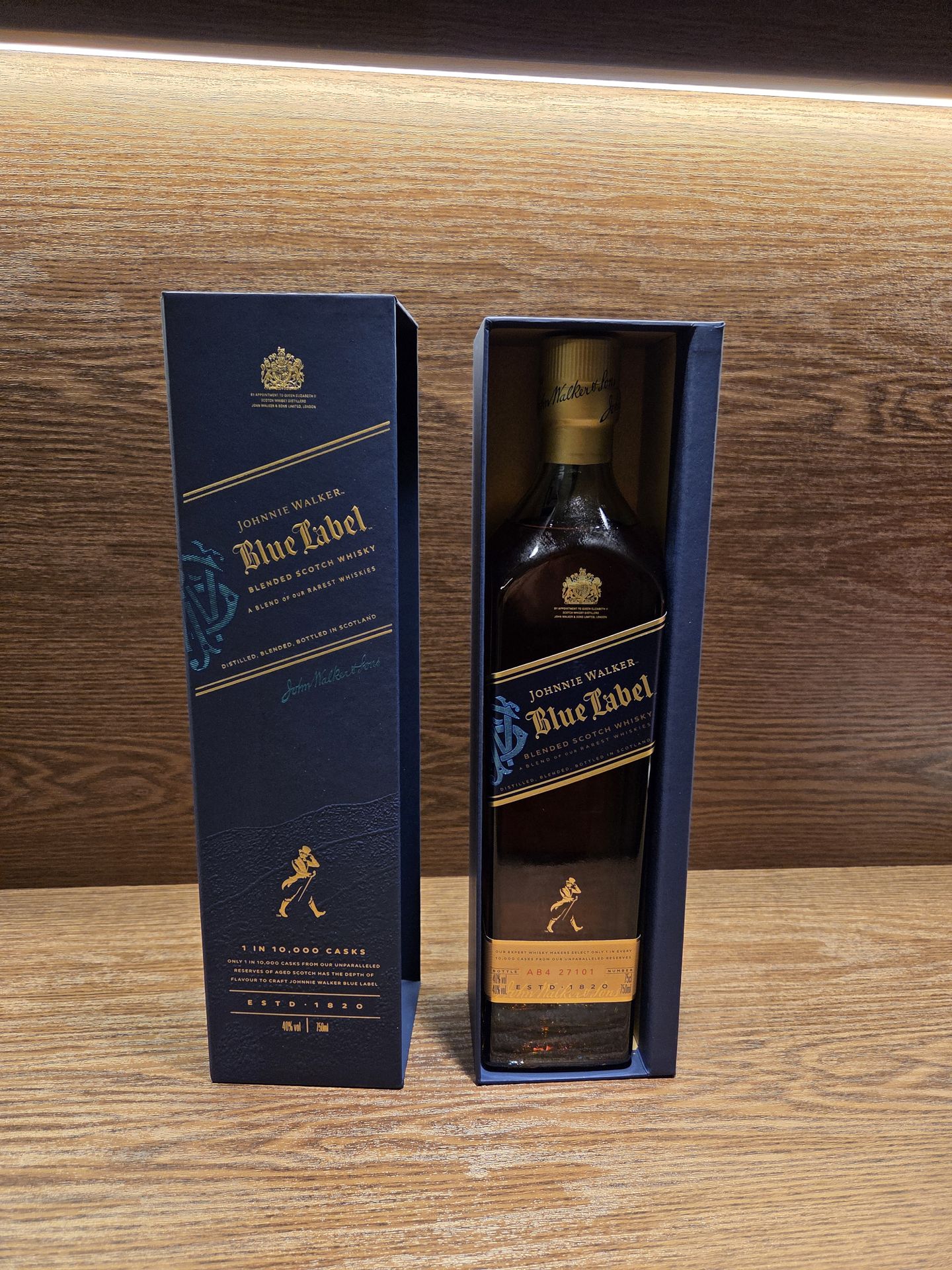 조니워커 블루 750ml(하드케이스) 전국 가격비교하고 구매 | 데일리샷에서 모든 위스키 가격 비교하고 내 주변에서 구매하기 2026